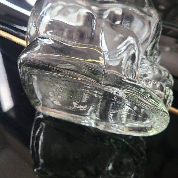 Scull clear glass empty bottle. Halloween decor. - Picture 6 of 6